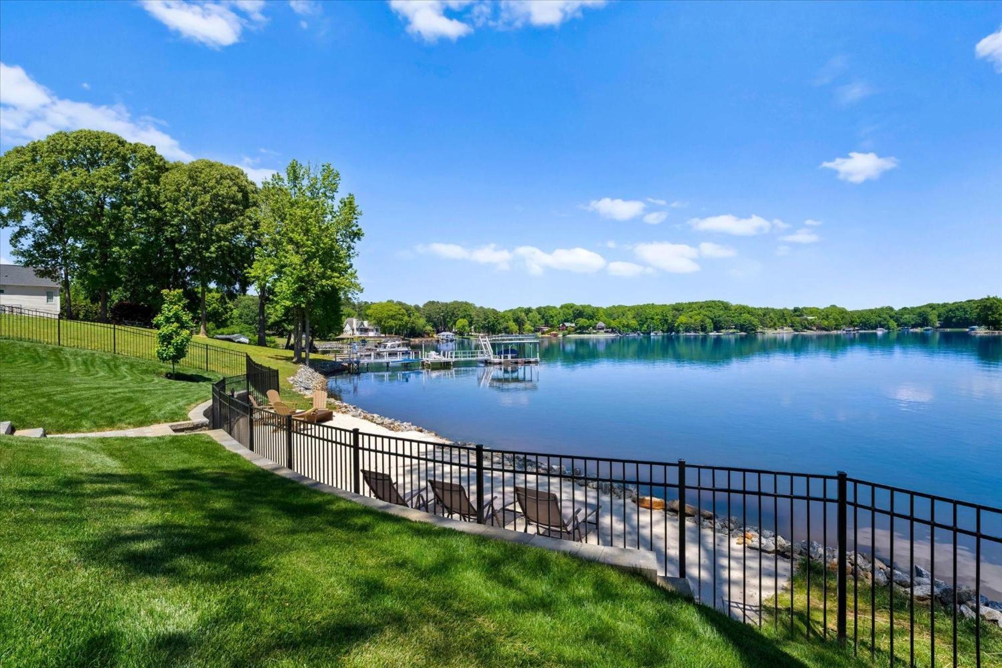 Hogan Crest Villa Mooresville Exterior foto